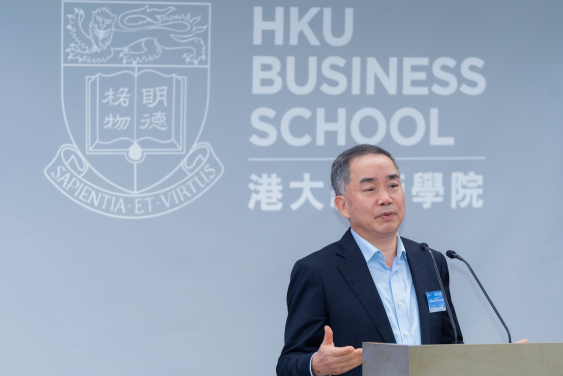 港大經管學院金融學講座教授陳志武教授發表主旨演講。    