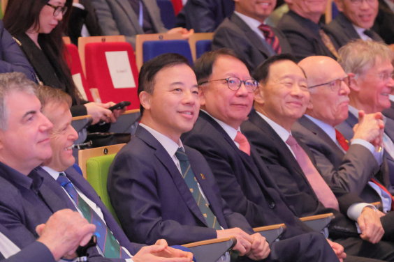 香港大學聯合主持「諾貝爾英雄論壇：引領科學與未來」