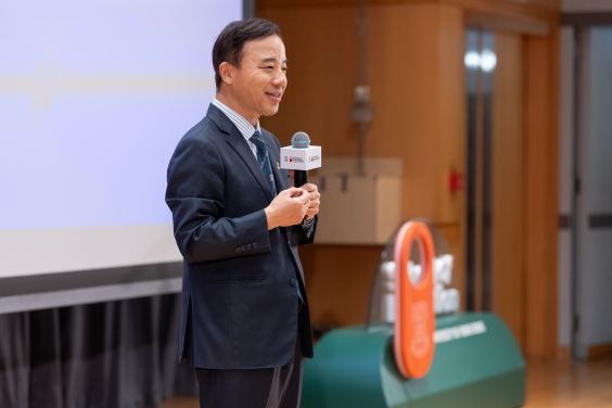 港大校長張翔教授於成立慶典上致開幕辭